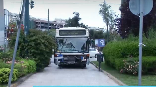 Καλλιμάρμαρο: Σύγκρουση μοτοσυκλέτας με λεωφορείο με έναν νεκρό (+video) 